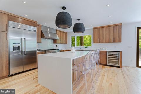 2710 Brandywine St NW, Washington, DC 20008 photo 12