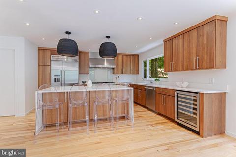 2710 Brandywine St NW, Washington, DC 20008 photo 13