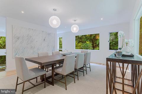 2710 Brandywine St NW, Washington, DC 20008 photo 17