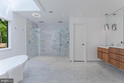 2710 Brandywine St NW, Washington, DC 20008 photo 28