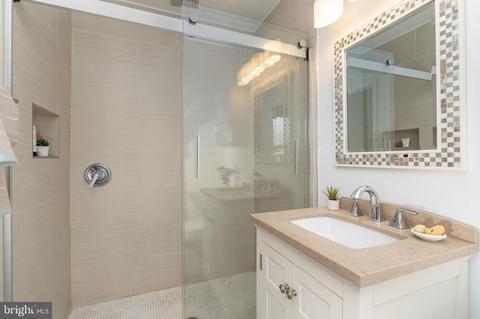 331 18th Pl NE, Washington, DC 20002 photo 27