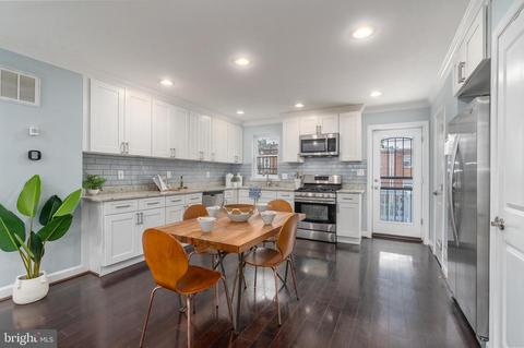 331 18th Pl NE, Washington, DC 20002 photo 8