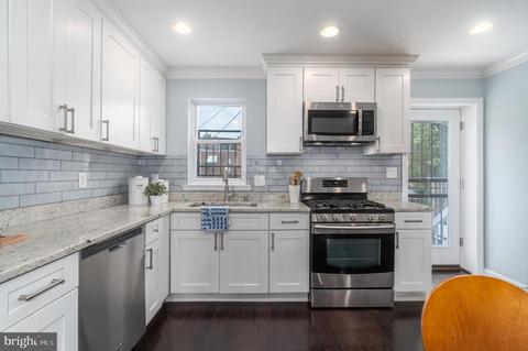 331 18th Pl NE, Washington, DC 20002 photo 9