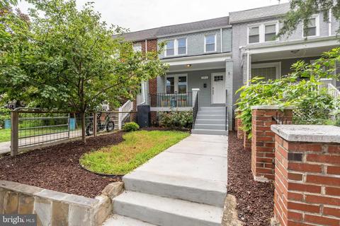 331 18th Pl NE, Washington, DC 20002 photo 1
