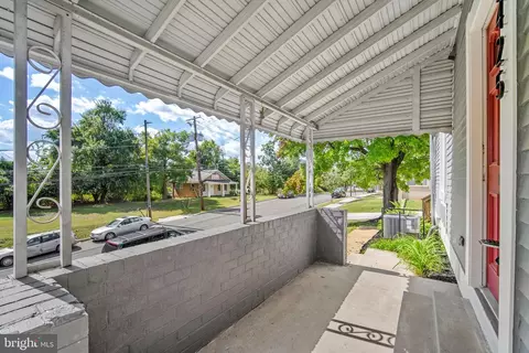 2425 17th St SE, Washington, DC 20020 photo 4