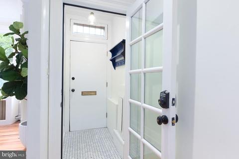 23 7th St NE, Washington, DC 20002 photo 3