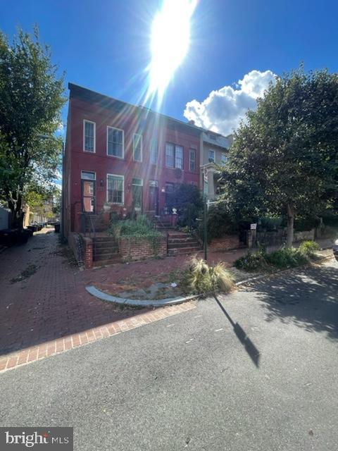 1119 D St SE, Washington, DC 20003 photo 1