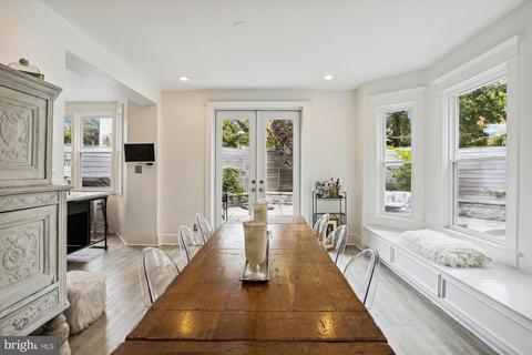 4887 Macarthur Blvd NW, Washington, DC 20007