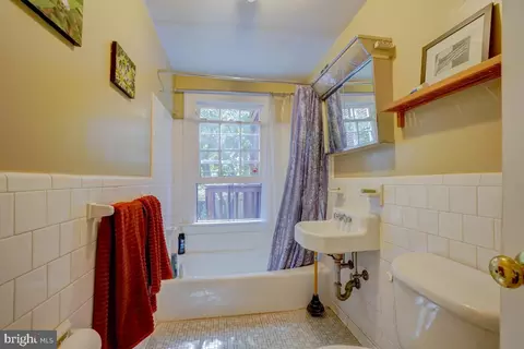 411 E Capitol St SE, Washington, DC 20003 photo 22