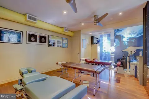 411 E Capitol St SE, Washington, DC 20003 photo 9