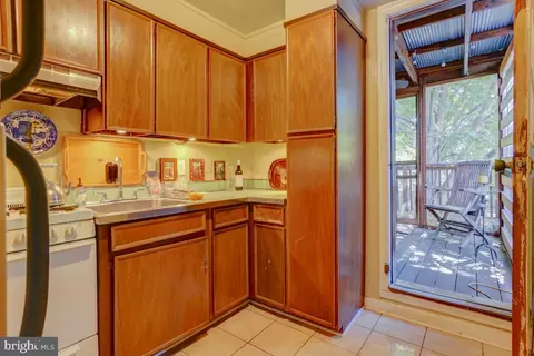 411 E Capitol St SE, Washington, DC 20003 photo 21