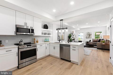 927 Kennedy St NW #B04, Washington, DC 20011