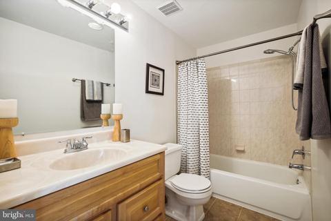 1680 Kramer St NE, Washington, DC 20002 photo 23