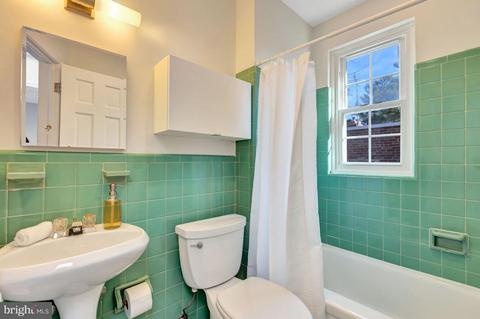 2904 Upton St NW, Washington, DC 20008 photo 20