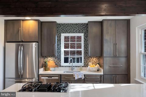2904 Upton St NW, Washington, DC 20008 photo 11
