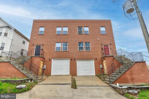 3874 Halley Ter SE, Washington, DC 20032