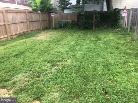 08 14th St SE #REAR, Washington, DC 20003