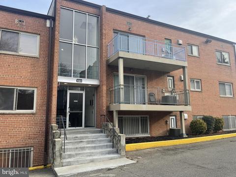 2610 Wade Rd SE #305, Washington, DC 20020