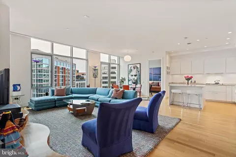 1177 22nd St NW #6A, Washington, DC 20037