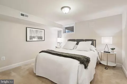 1215 18th St NE, Washington, DC 20002 photo 31