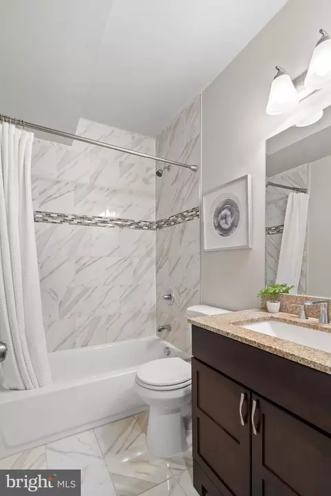 1215 18th St NE, Washington, DC 20002 photo 27