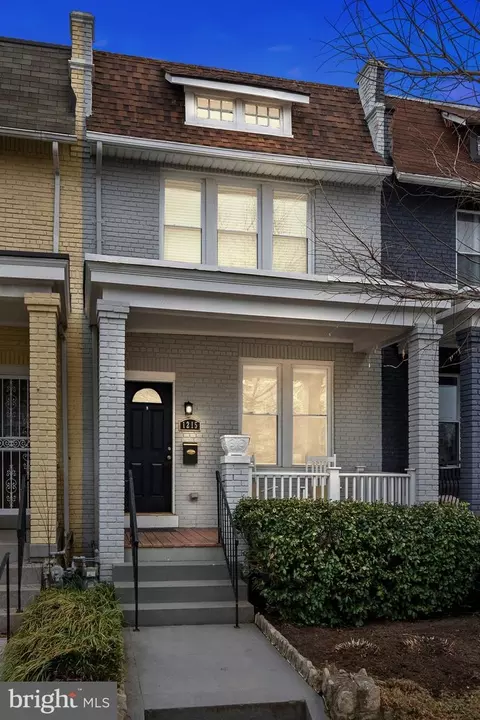 1215 18th St NE, Washington, DC 20002