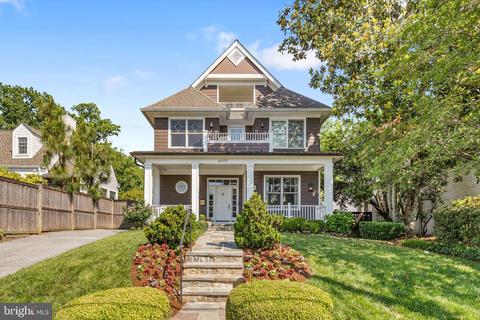 4835 Hutchins Pl NW, Washington, DC 20007