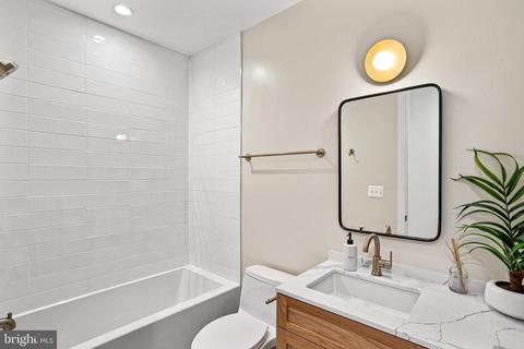 1402 12th St NW #10, Washington, DC 20005 photo 22