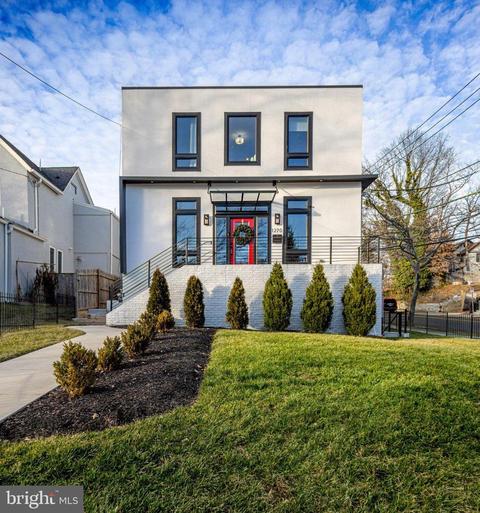 1270 Lawrence St NE, Washington, DC 20017