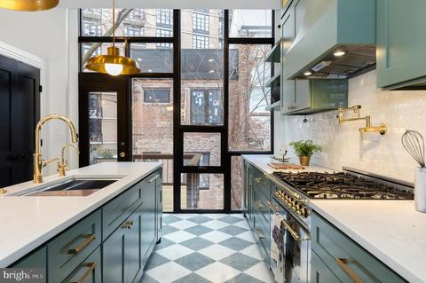 418 M St NW #2, Washington, DC 20001
