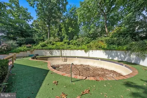 2258 48th St NW, Washington, DC 20007 photo 6