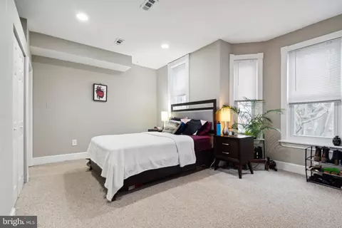 7 15th St SE, Washington, DC 20003 photo 6