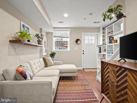1536 Levis St NE, Washington, DC 20002 photo 4