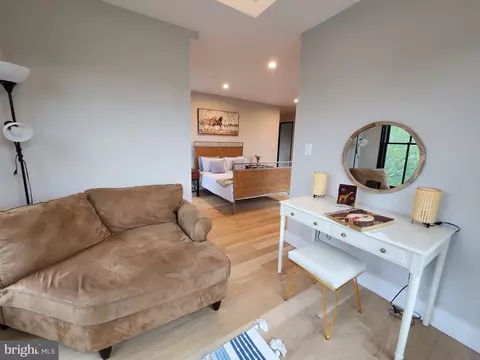 409 New Jersey Ave SE, Washington, DC 20003 photo 24