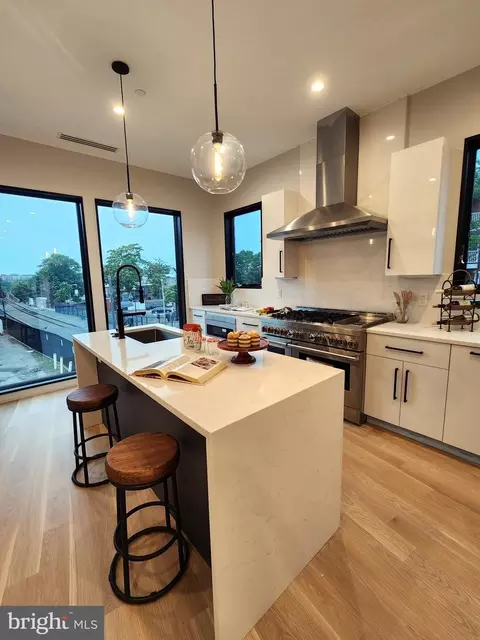 409 New Jersey Ave SE, Washington, DC 20003 photo 17