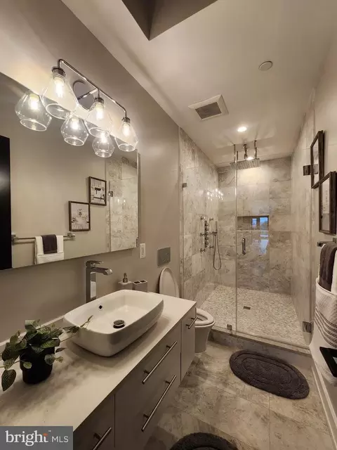 409 New Jersey Ave SE, Washington, DC 20003 photo 18
