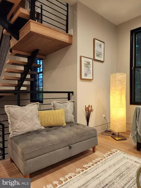 409 New Jersey Ave SE, Washington, DC 20003 photo 6