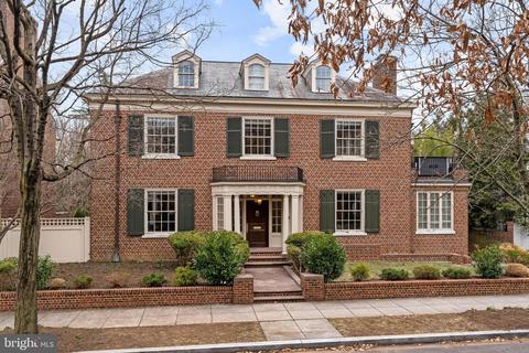 2404 Wyoming Ave NW, Washington, DC 20008