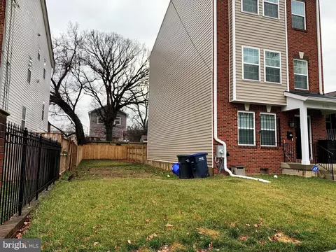 5223 Bass Pl SE, Washington, DC 20019