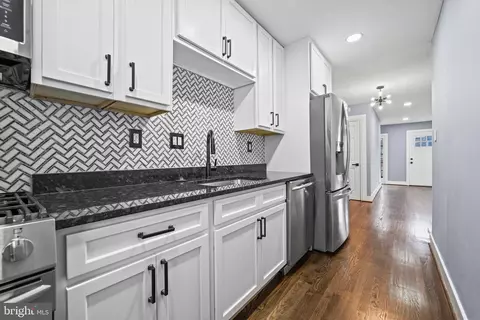 432 Burbank St SE, Washington, DC 20019