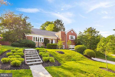 5748 26th St NW, Washington, DC 20015