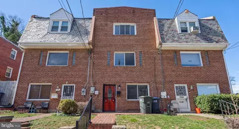 552 48th Pl NE, Washington, DC 20019