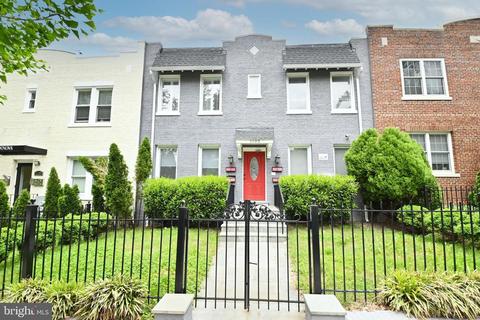 1102 Holbrook Ter NE #1, Washington, DC 20002