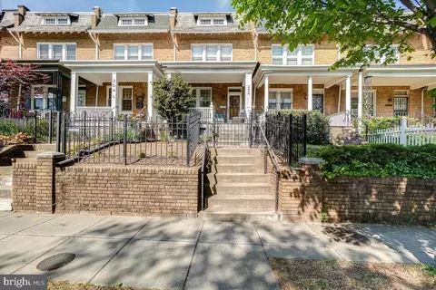 206 17th St NE, Washington, DC 20002 photo 6