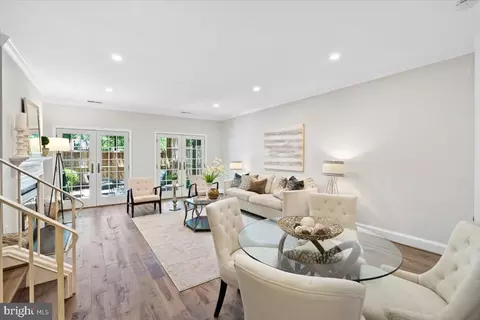 3271 Sutton Pl NW #D, Washington, DC 20016