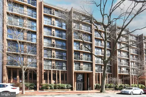 1001 26th St NW #806, Washington, DC 20037