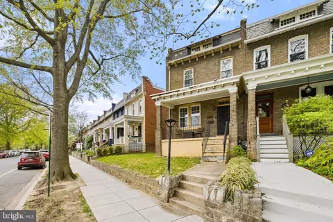 1724 Potomac Ave SE, Washington, DC 20003