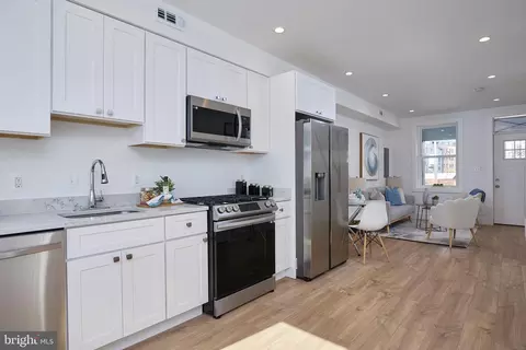 1637 L St NE, Washington, DC 20002