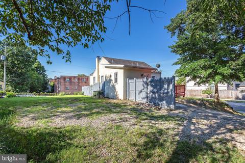 5106 D St SE, Washington, DC 20019 photo 1