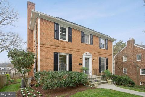 5418 Hawthorne Pl NW, Washington, DC 20016